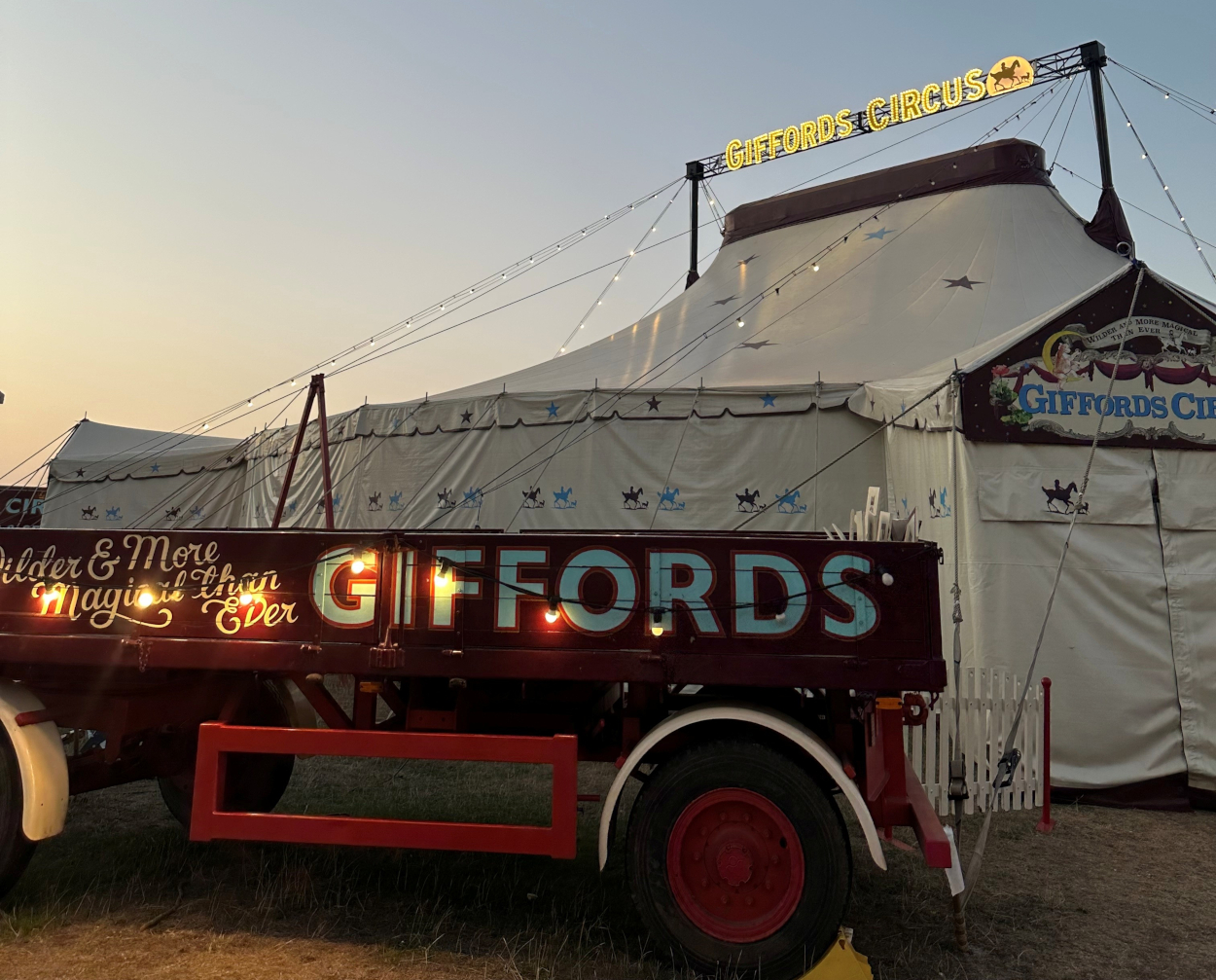 Giffords Circus